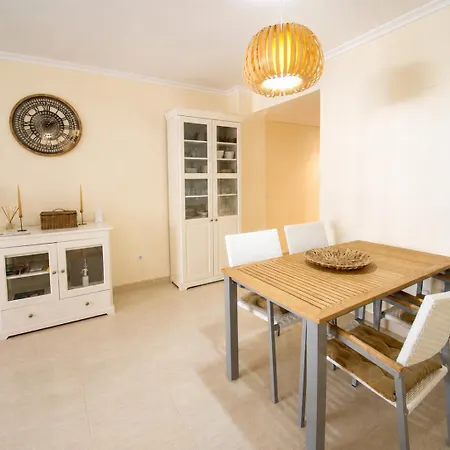 Enjoy By Edeal Homes Денія