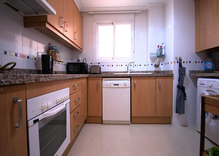 Enjoy By Edeal Homes デニア